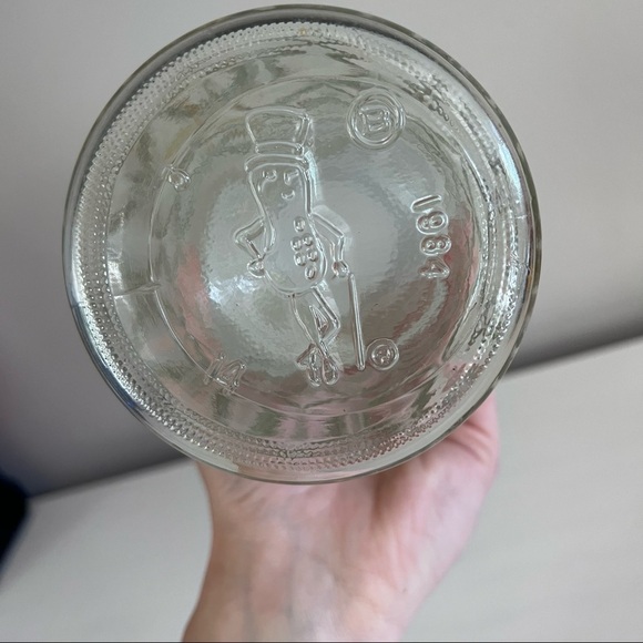 Vintage 1984 Planters Peanuts diamond embossed jar with lid - Picture 3 of 6